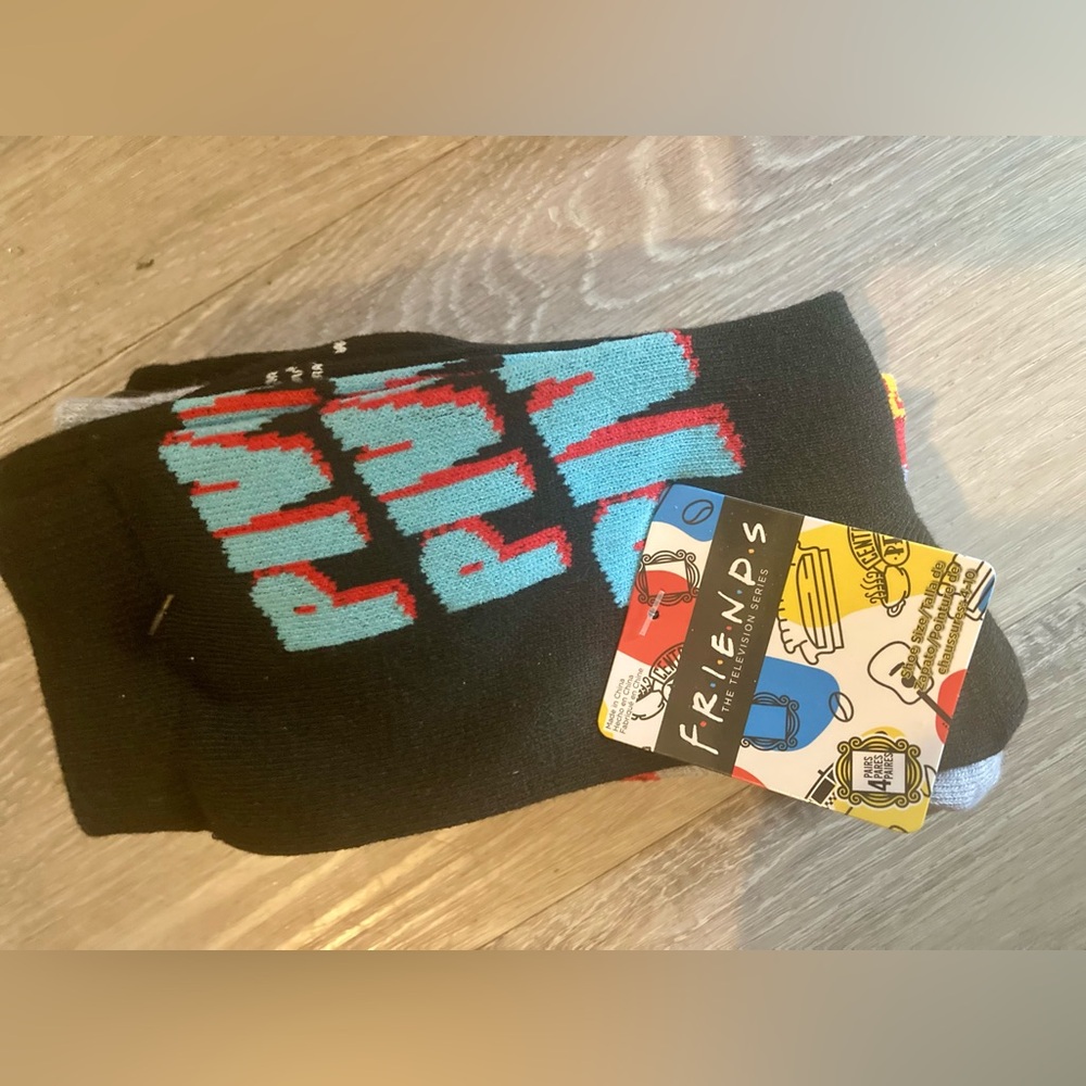 NWT FRIENDS Crew Socks